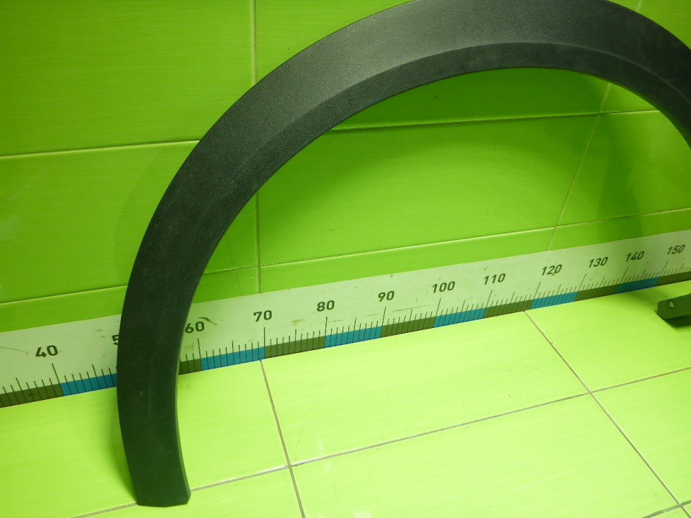 Накладка переднего крыла левого