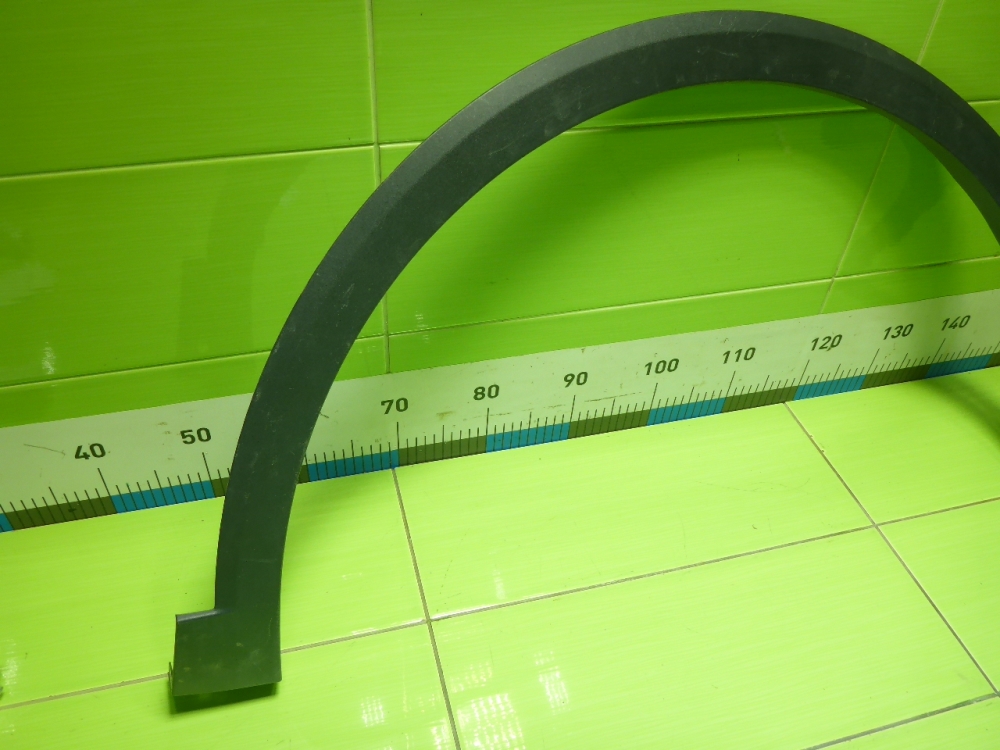 Накладка переднего крыла правого