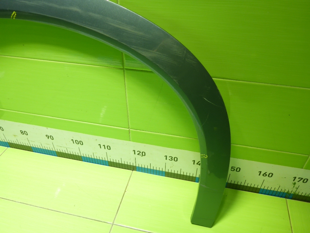 Накладка переднего крыла правого