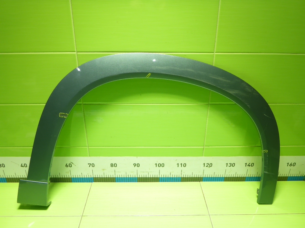 Накладка переднего крыла правого