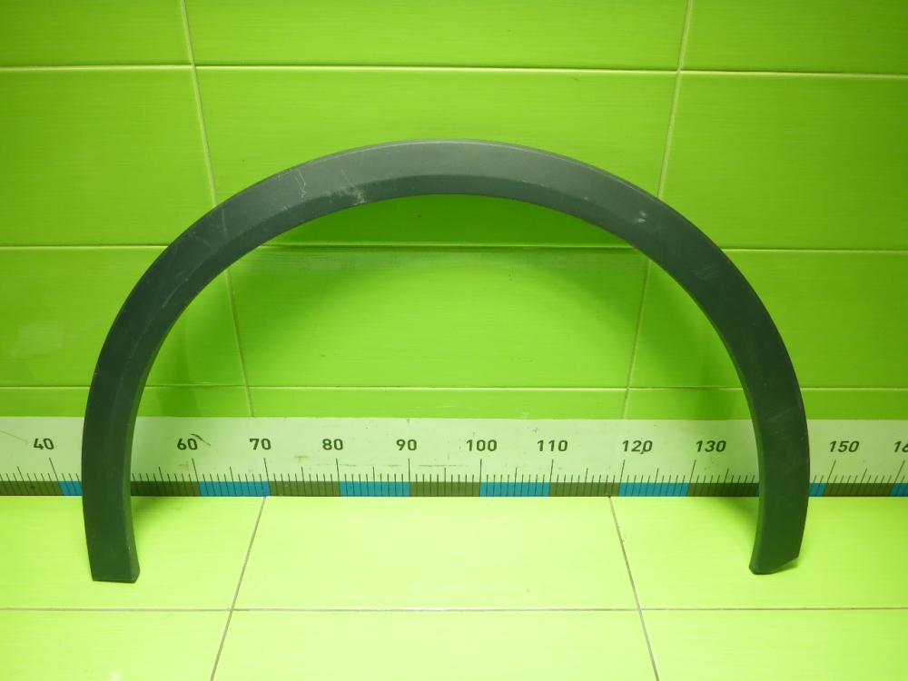 Накладка переднего крыла левого