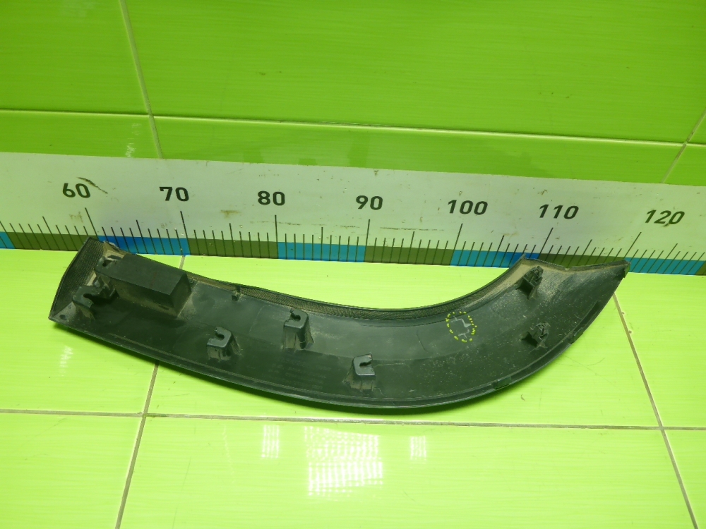 Накладка заднего крыла левого