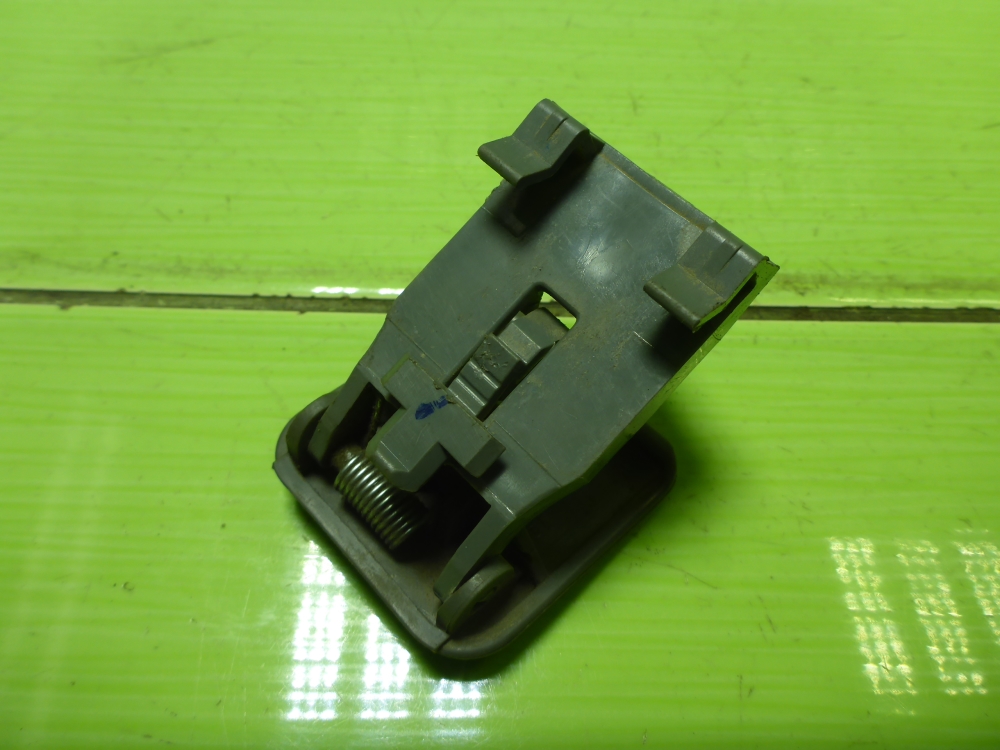 Ручка открывания капота