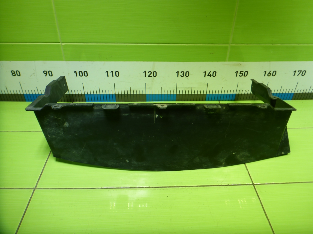 Воздуховод радиатора верхний