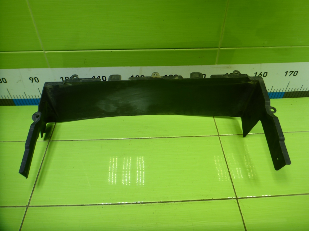 Воздуховод радиатора верхний