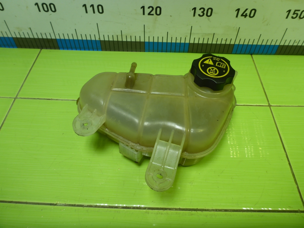 Бачок расширительный