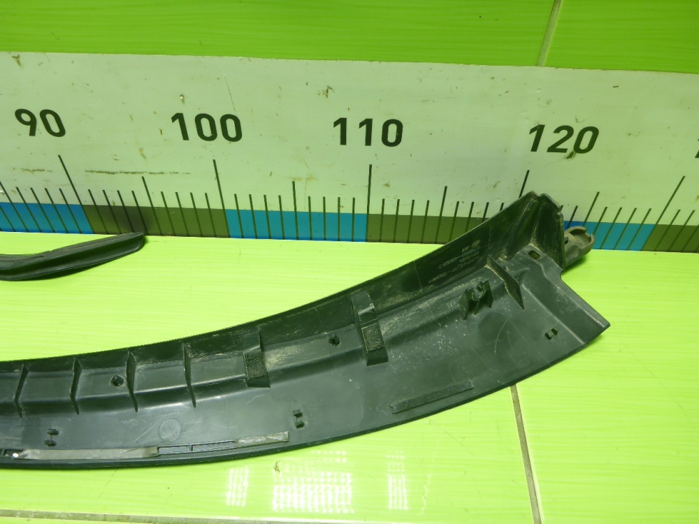 Накладка двери задней левой