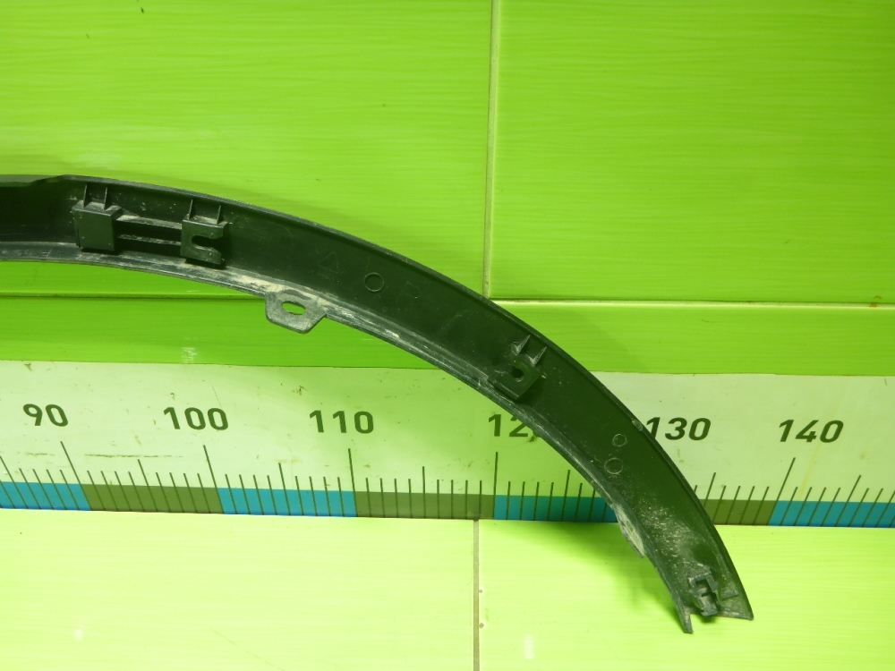 Накладка заднего крыла правого