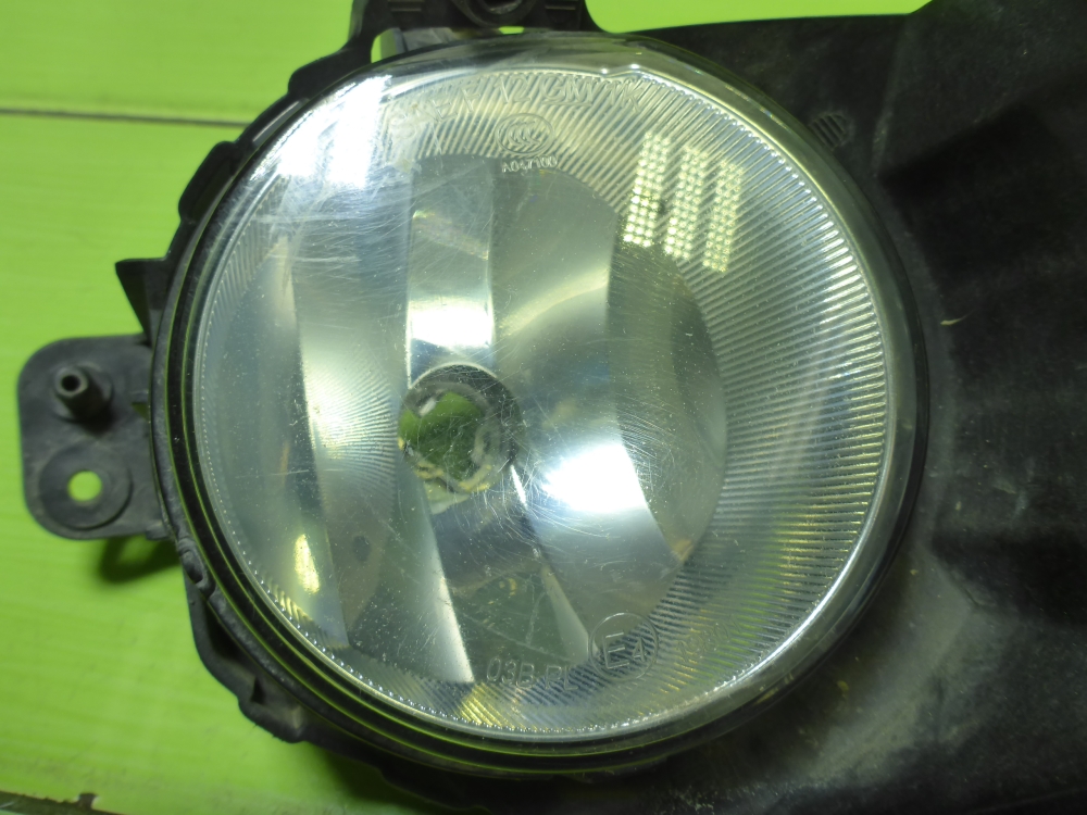 Фара противотуманная правая