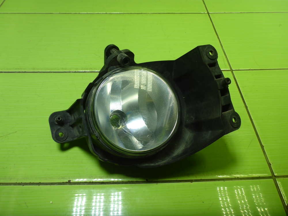 Фара противотуманная правая