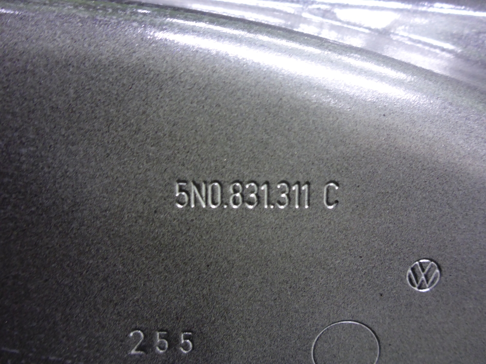 Дверь передняя левая