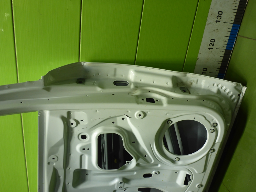 Дверь задняя левая