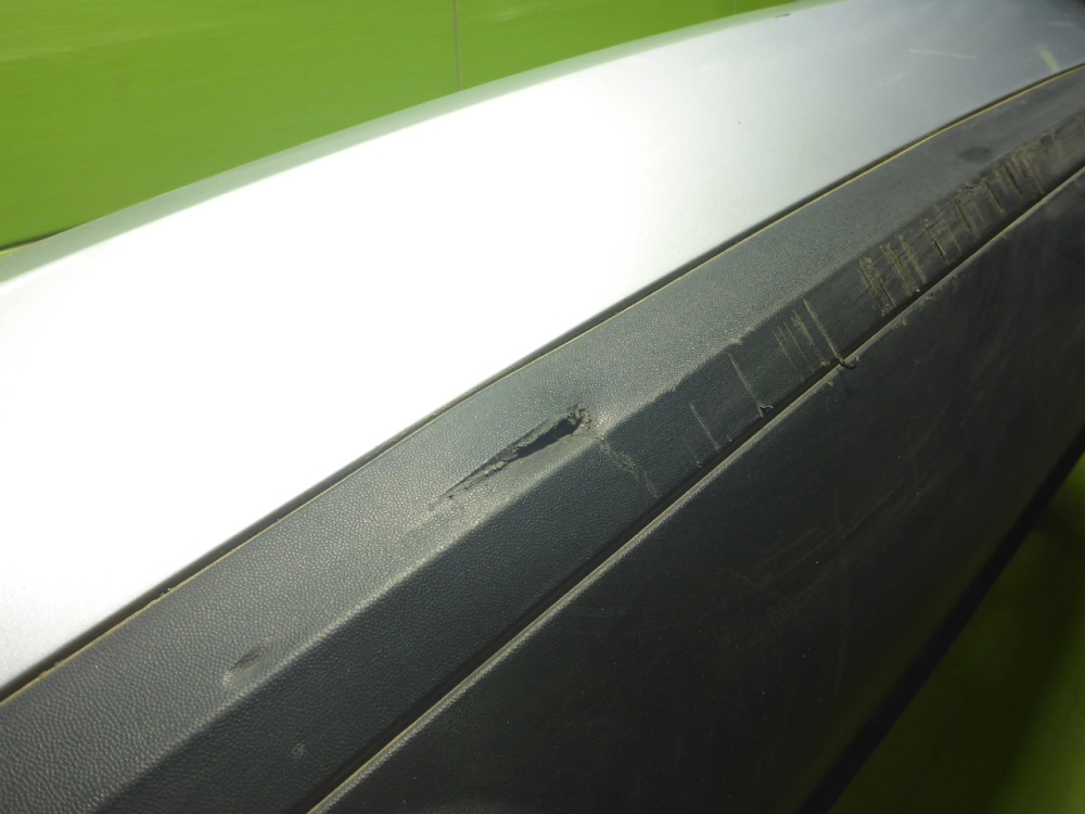 Бампер задний