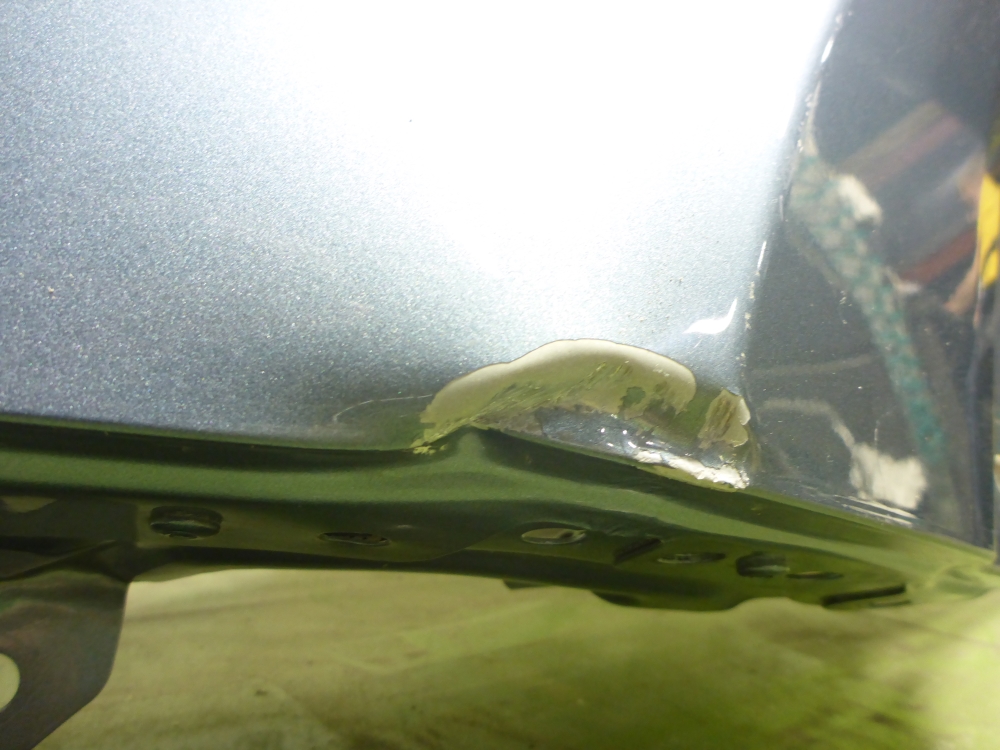 Крыло переднее левое