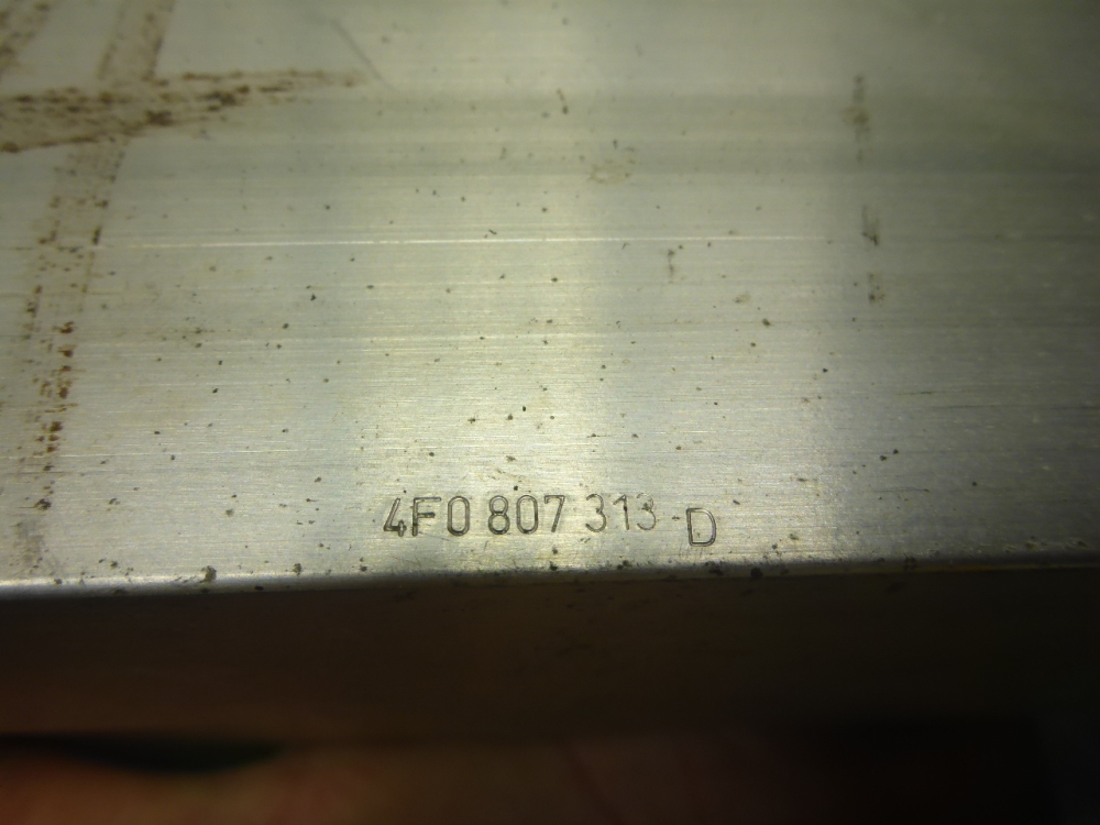 Усилитель заднего бампера