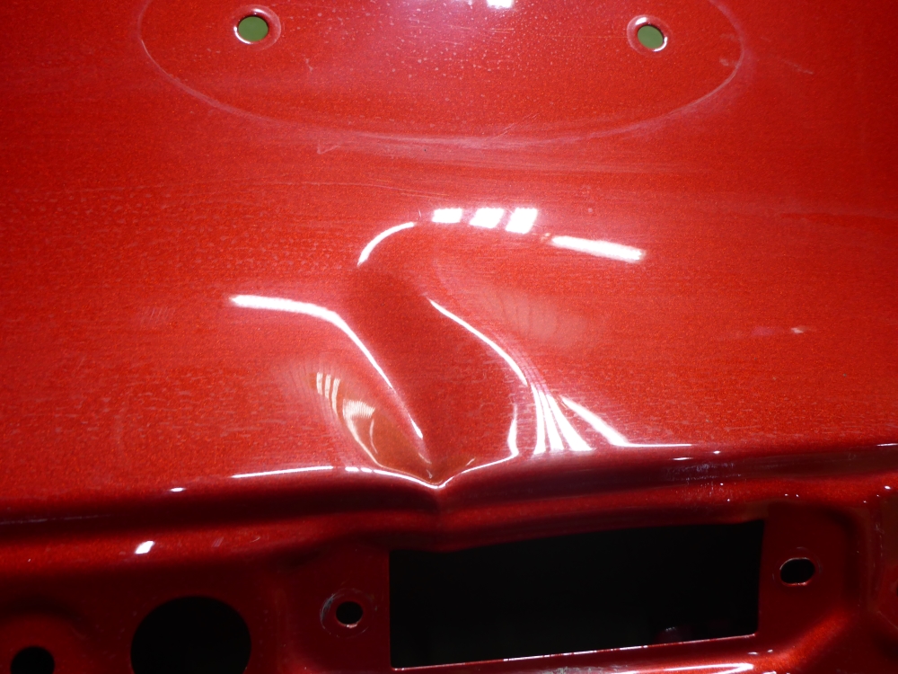 Дверь багажника