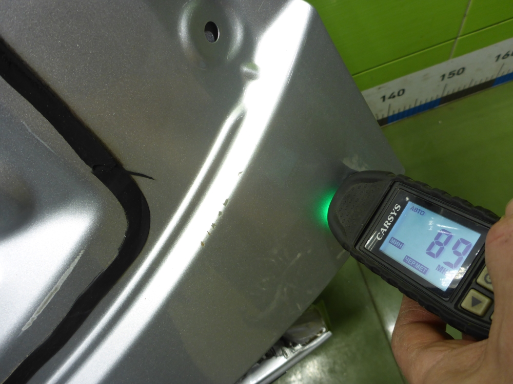 Дверь багажника