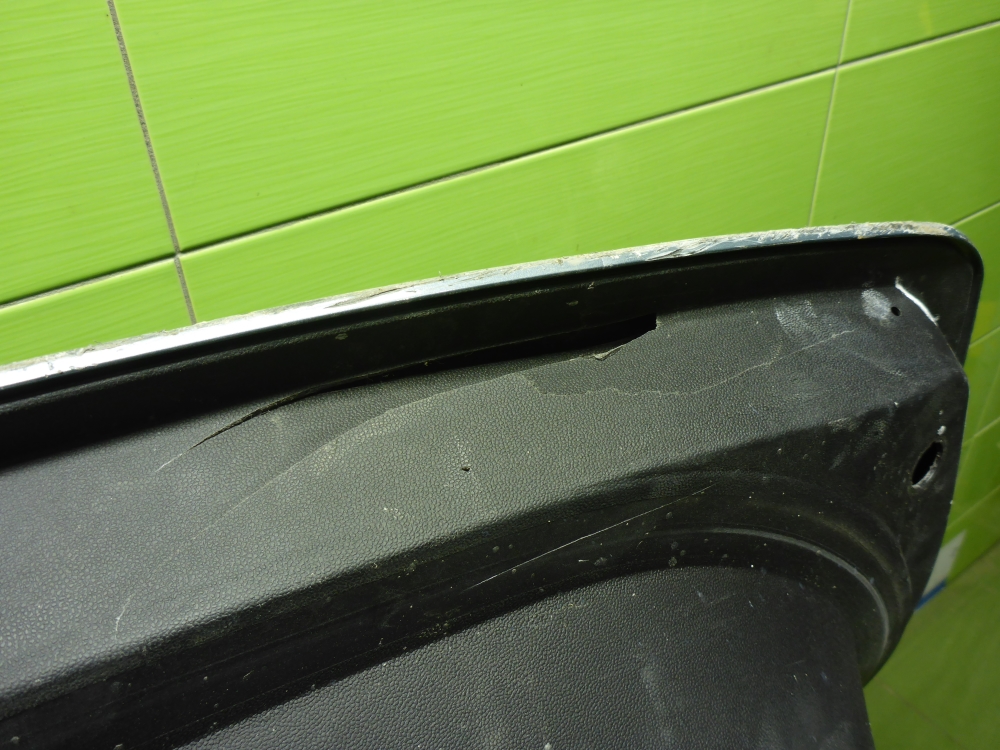 Дверь багажника