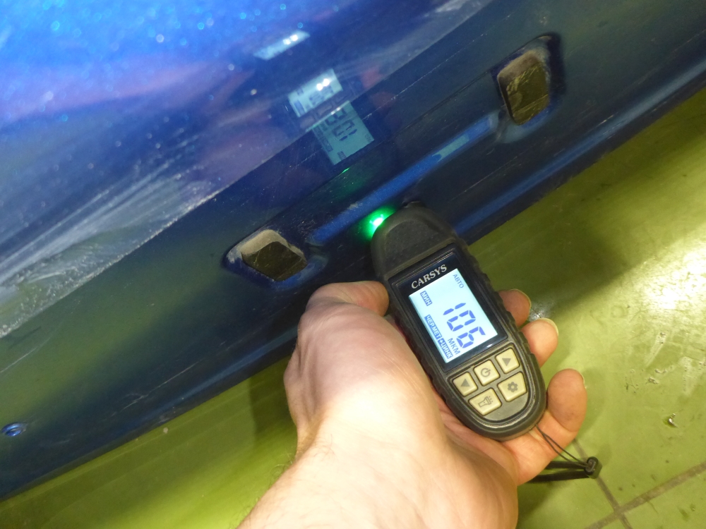 Дверь багажника