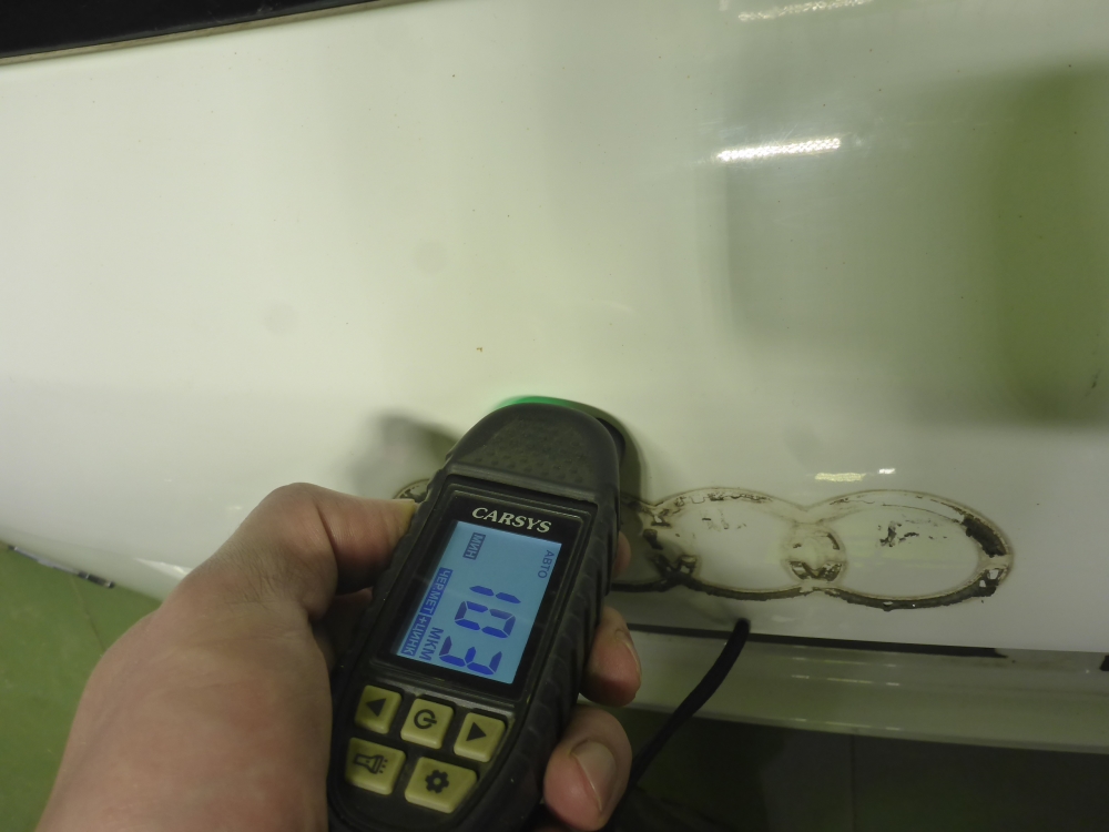 Дверь багажника