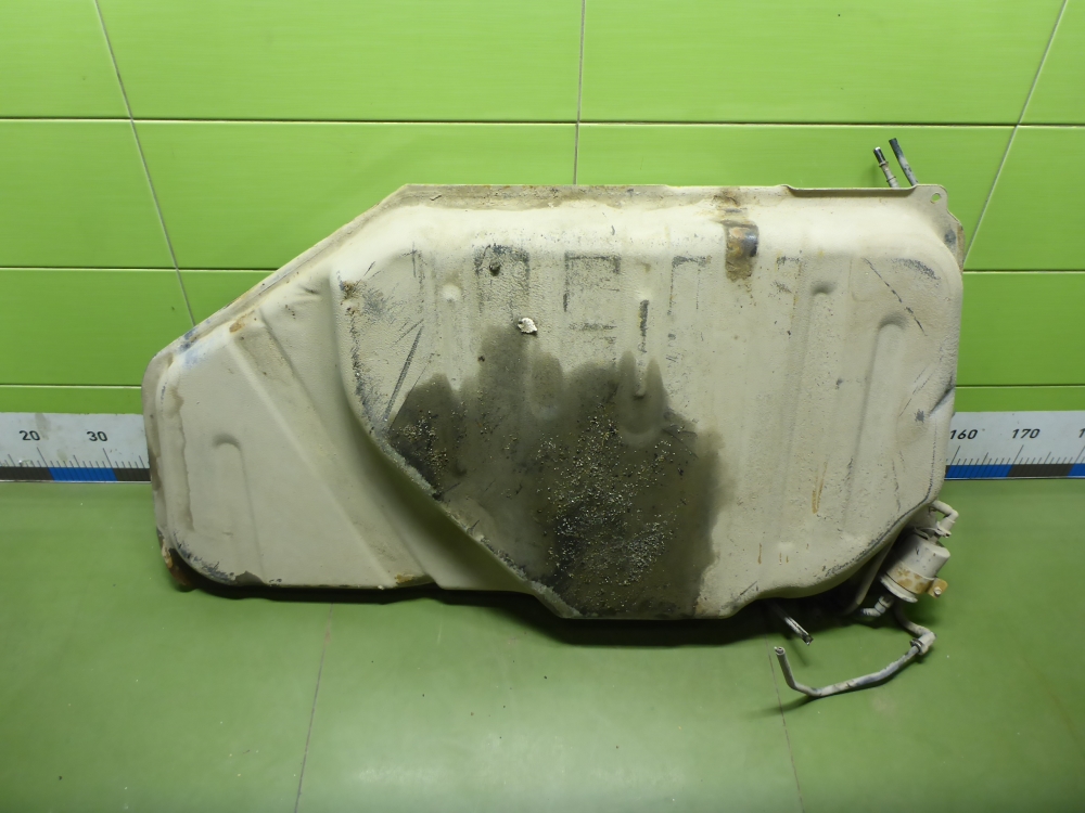 Бак топливный