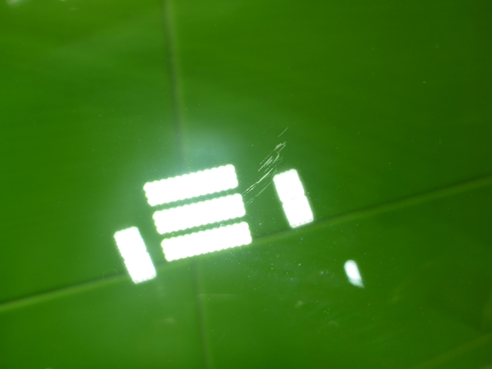 Стекло двери передней левой