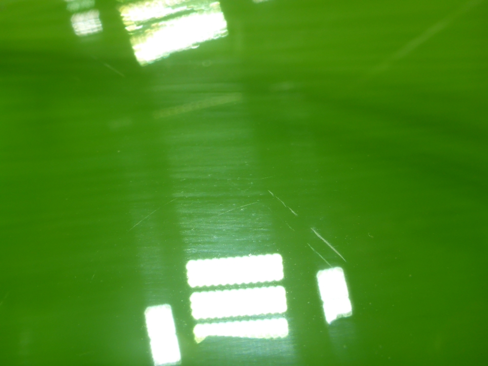 Стекло двери передней левой