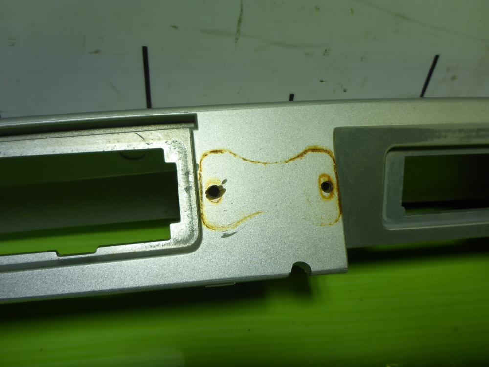 Накладка двери багажника