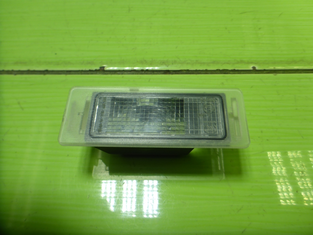 Фонарь подсветки номера