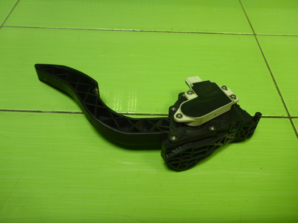 Педаль электронная