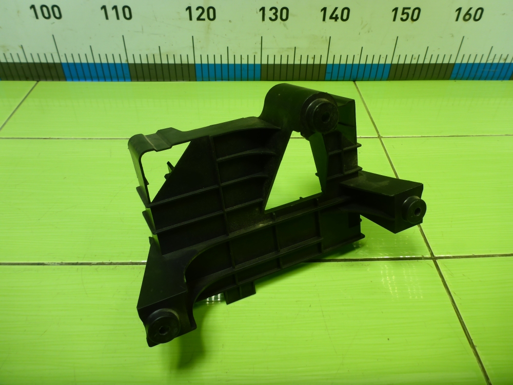 Кронштейн (сопут. товар)