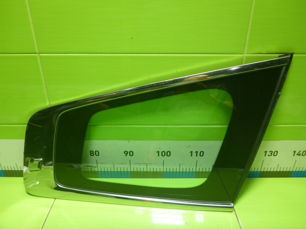 Стекло кузовное глухое правое