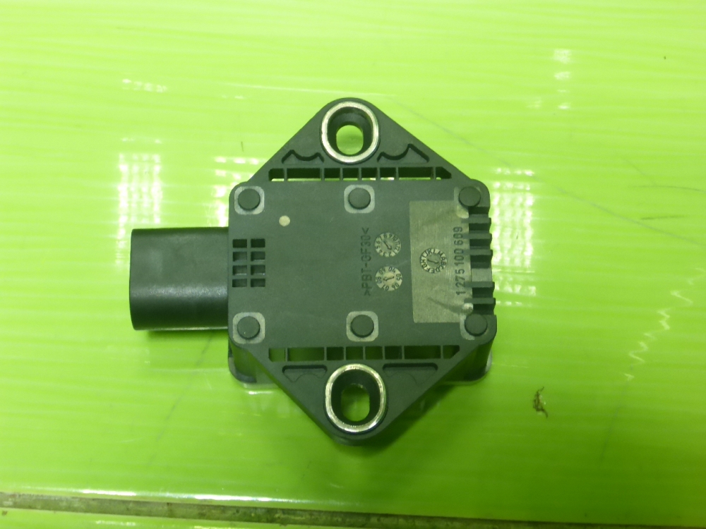 Датчик ускорения