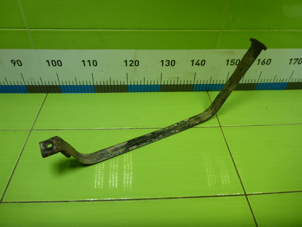 Лента крепления бензобака