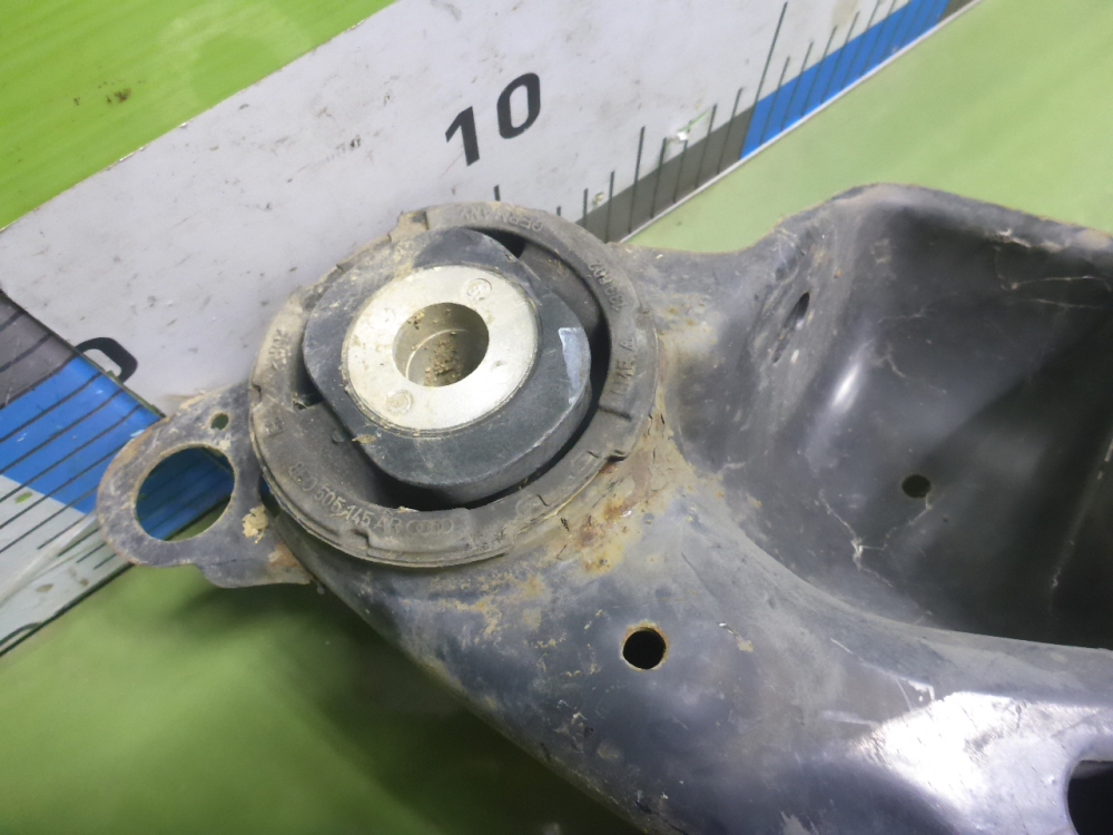 Балка задняя