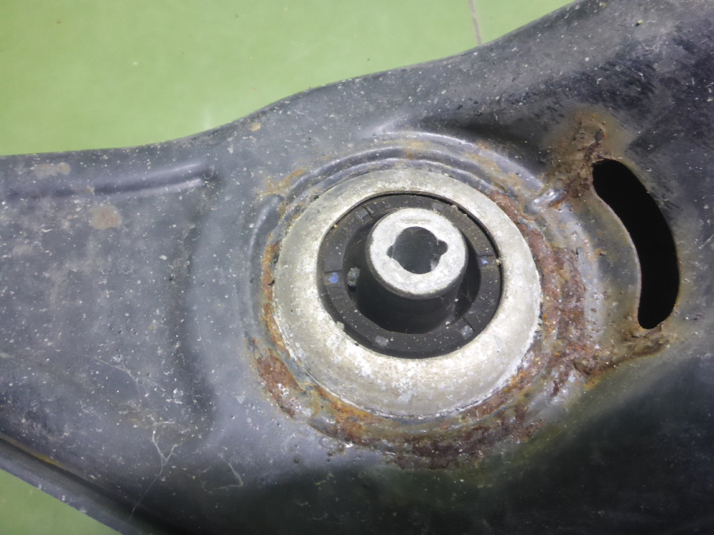 Балка задняя