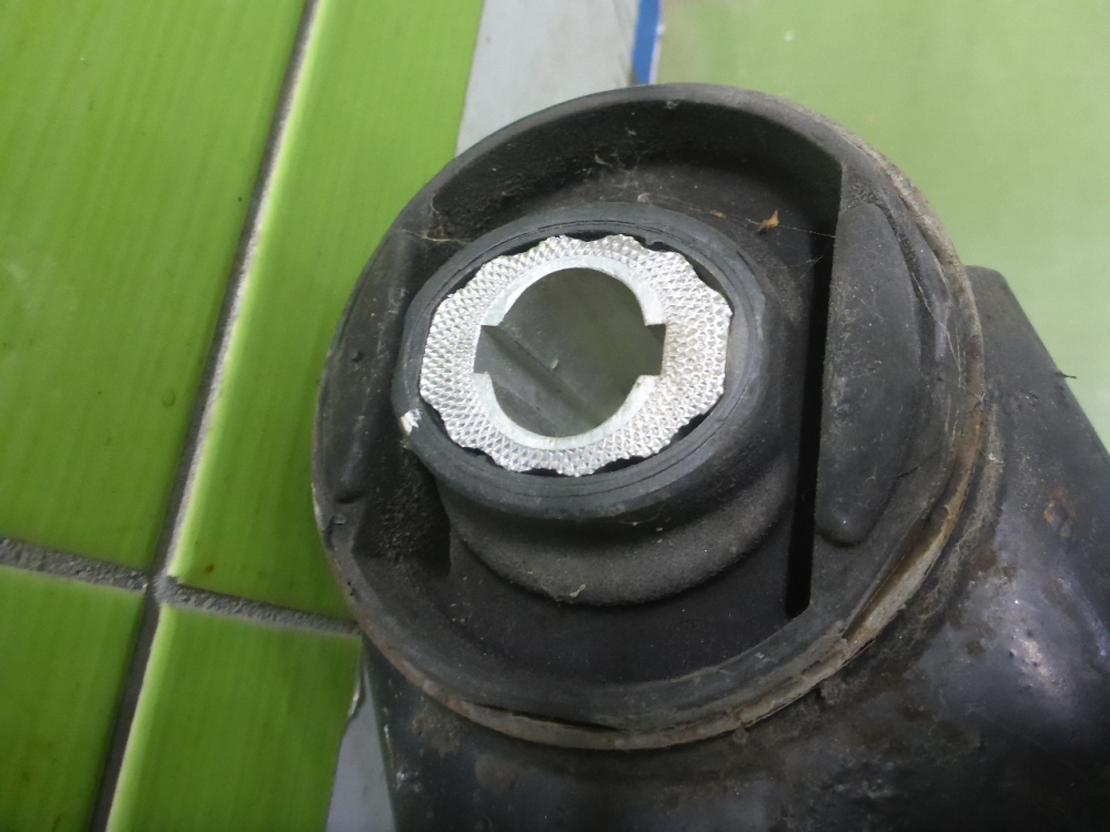 Балка задняя