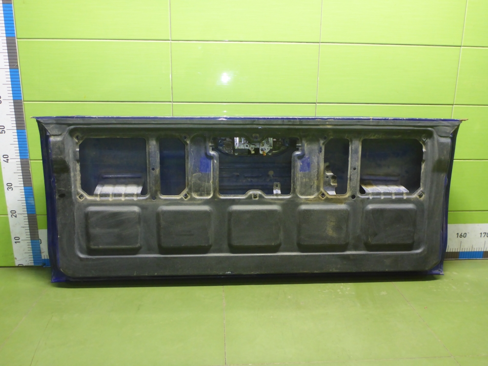 Дверь багажника нижняя (борт)