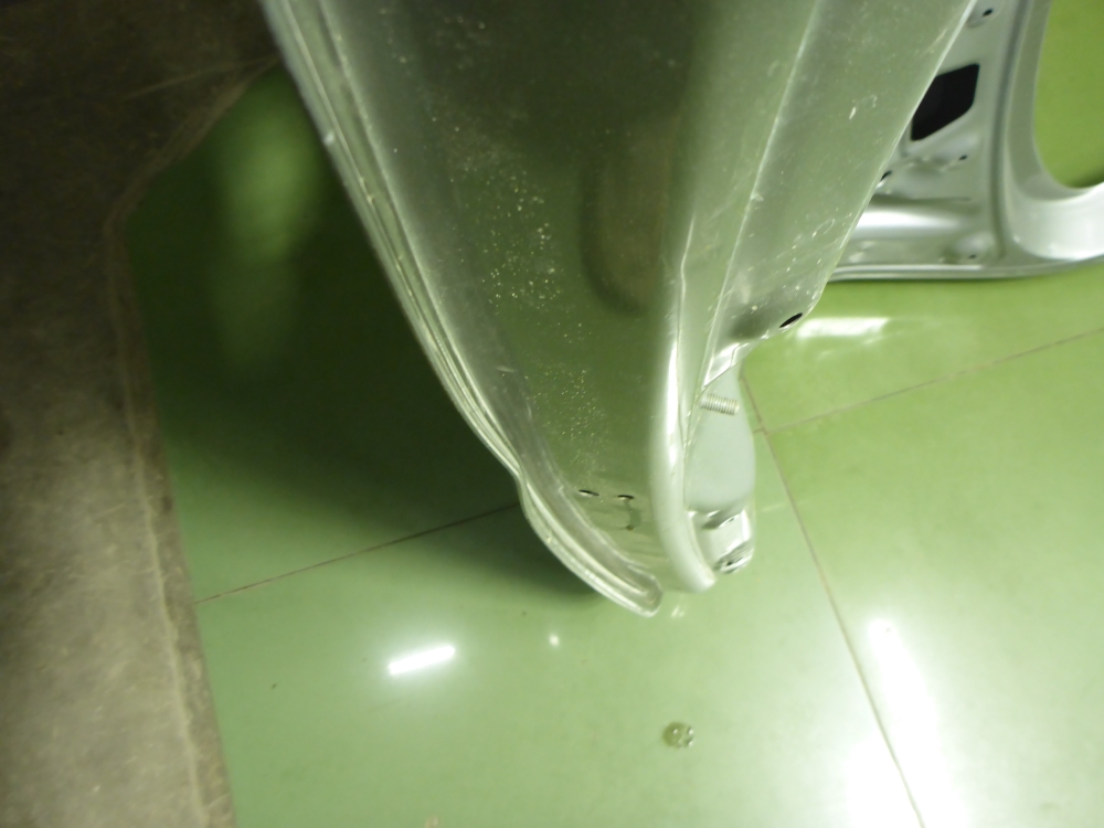 Дверь багажника