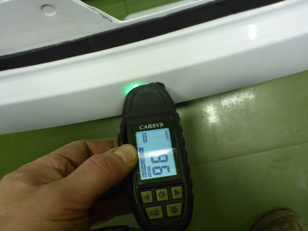 Дверь багажника