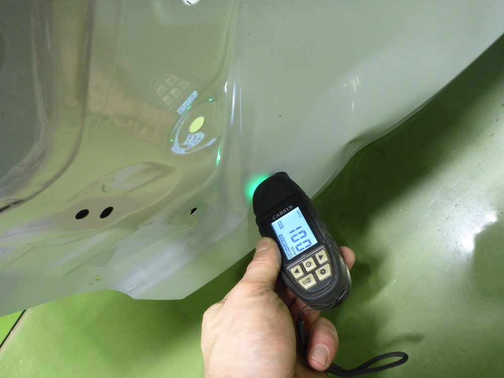 Дверь багажника