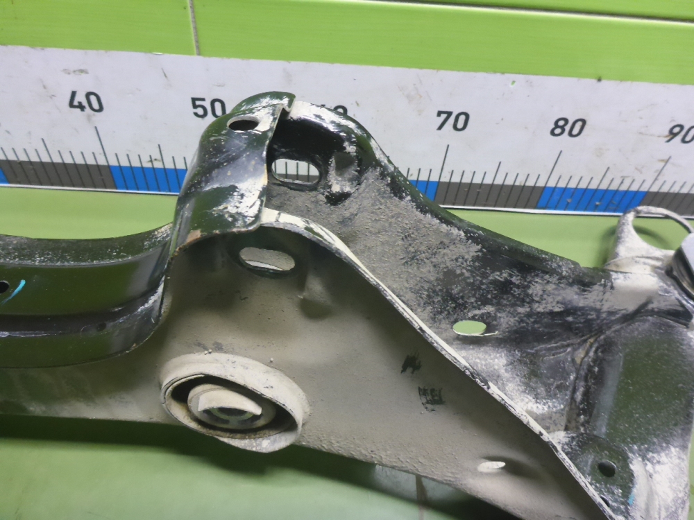 Балка задняя