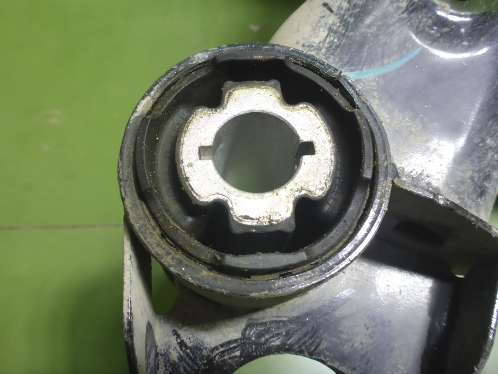 Балка задняя