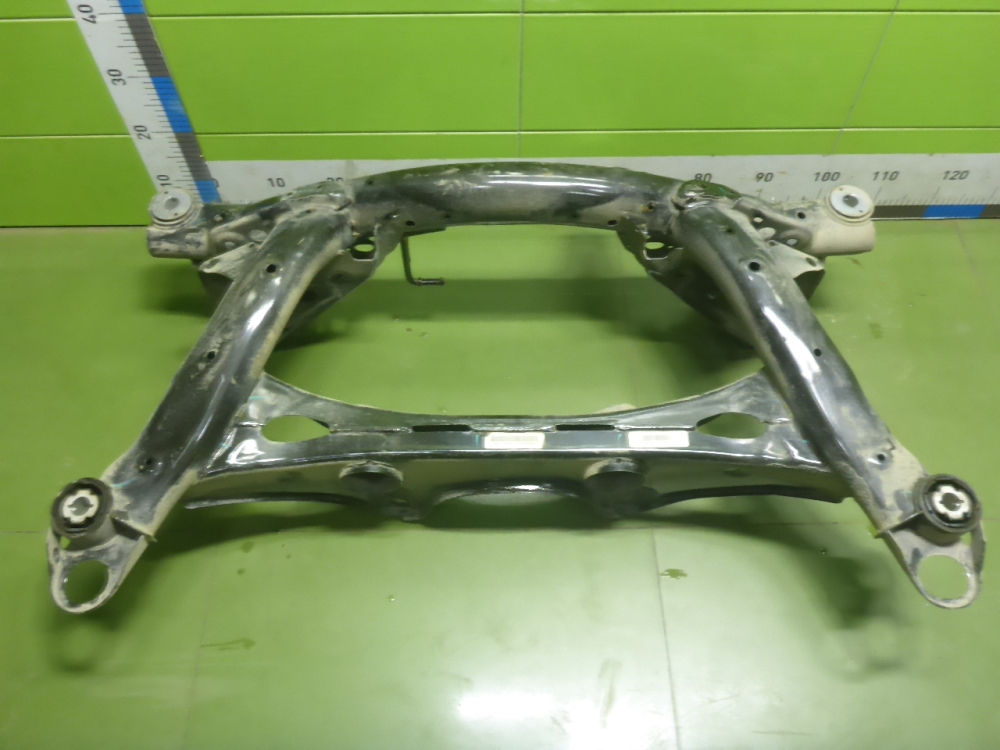 Балка задняя