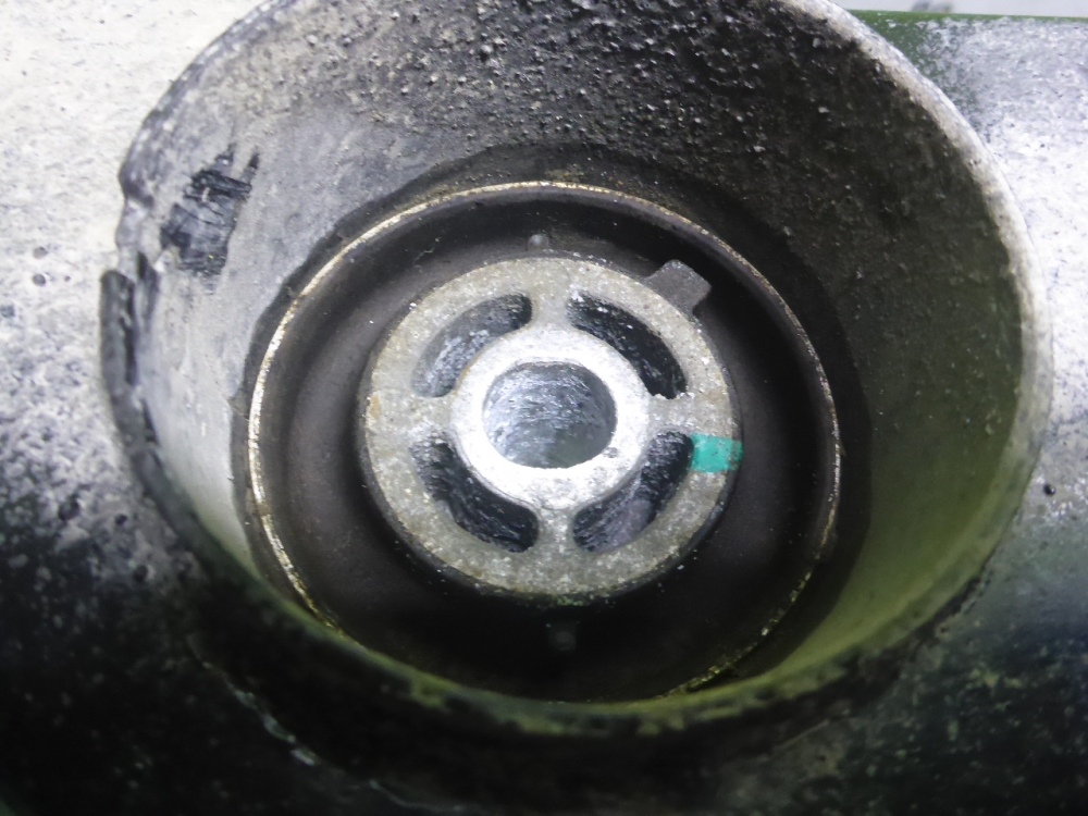 Балка задняя