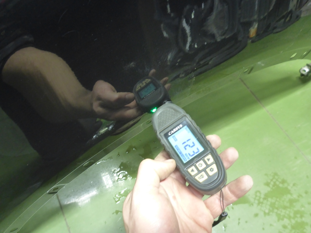 Крыло переднее левое