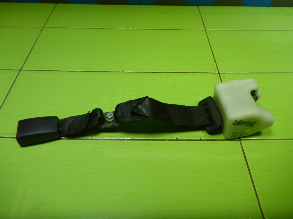 Ремень безопасности