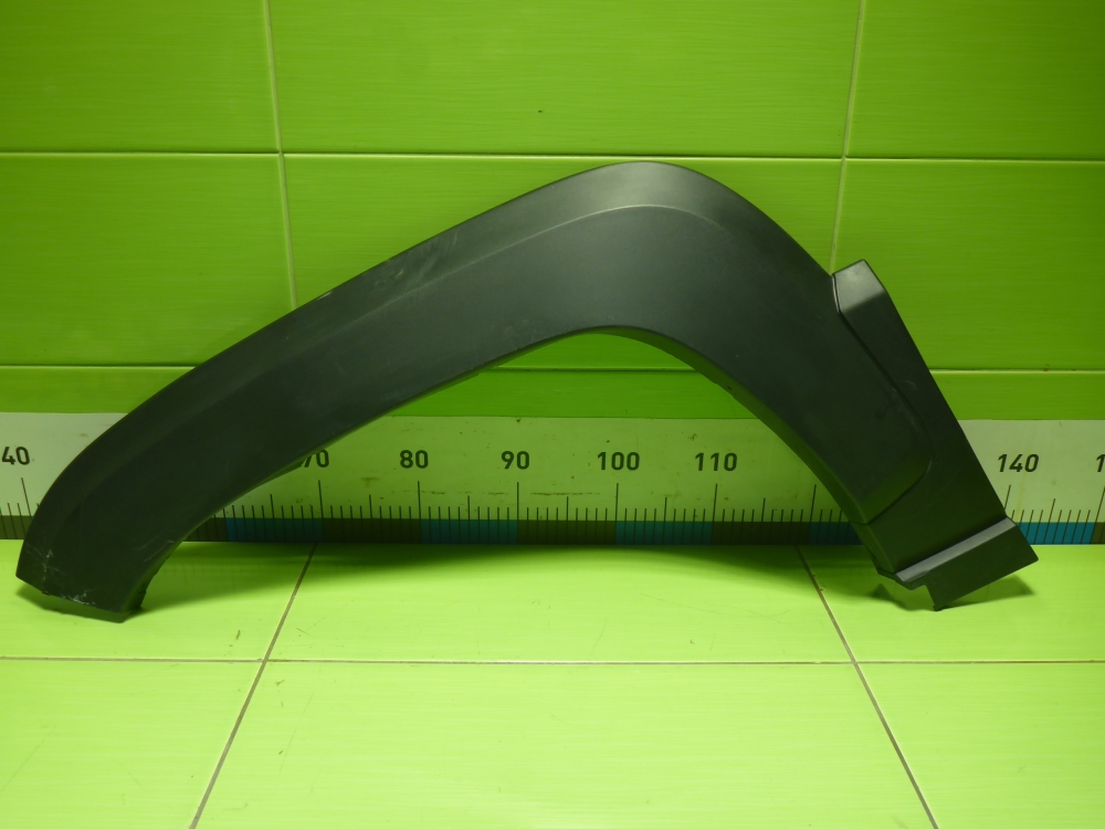 Накладка переднего крыла левого