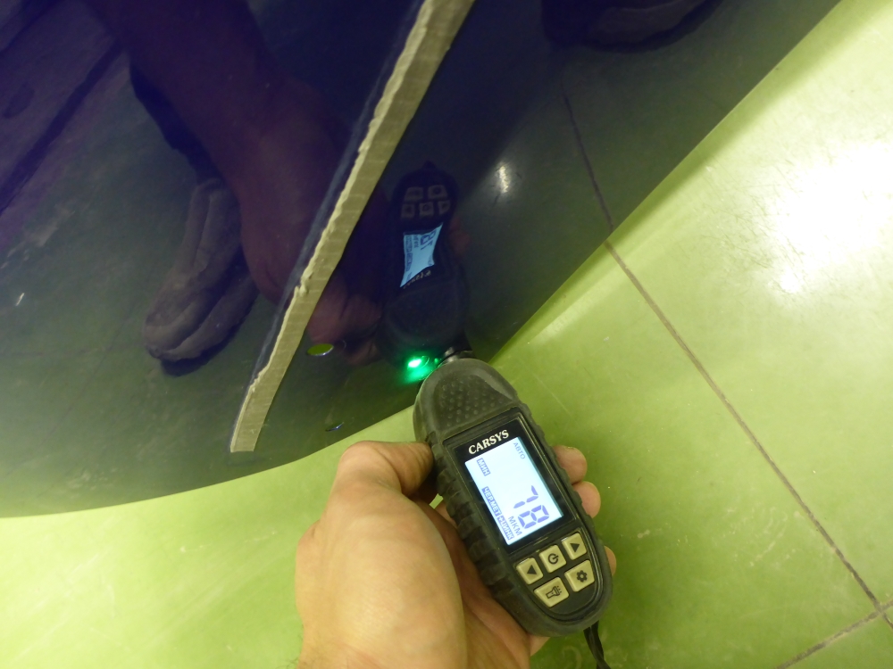 Крыло переднее левое