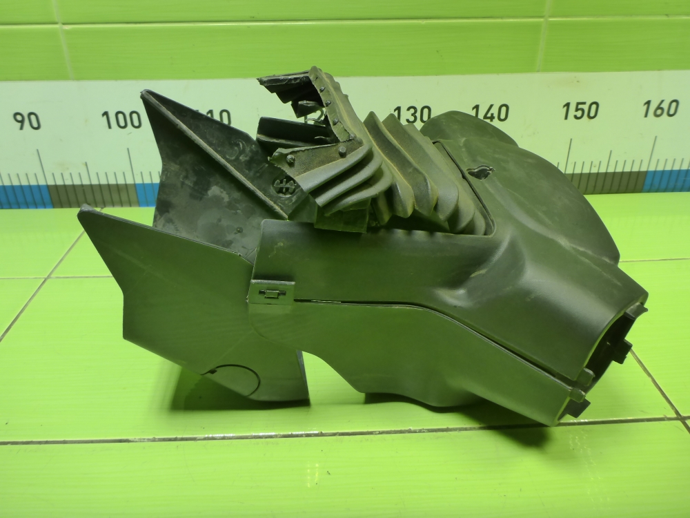 Кожух рулевой колонки